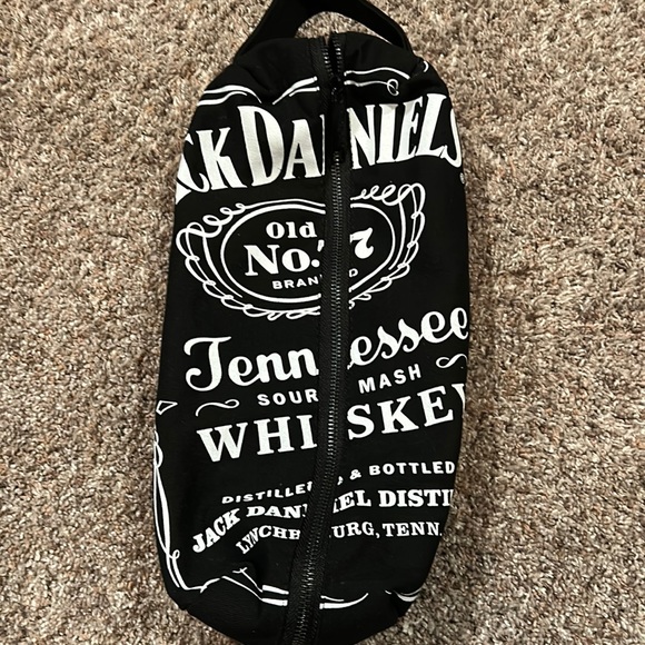 Jack Daniels Bags Jack Daniels Old No 7 Black Canvas Toiletry Bag